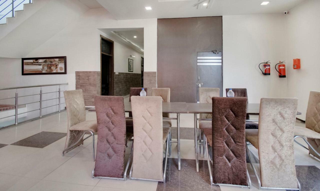 Itsy By Treebo - Royale Inn Meerut Exterior foto